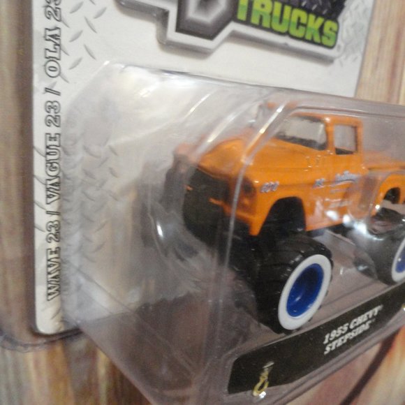 Jada Metals 55 Chevy Stepside BIg tires NIP truck~2019 edition~Detailed~ - Picture 3 of 5